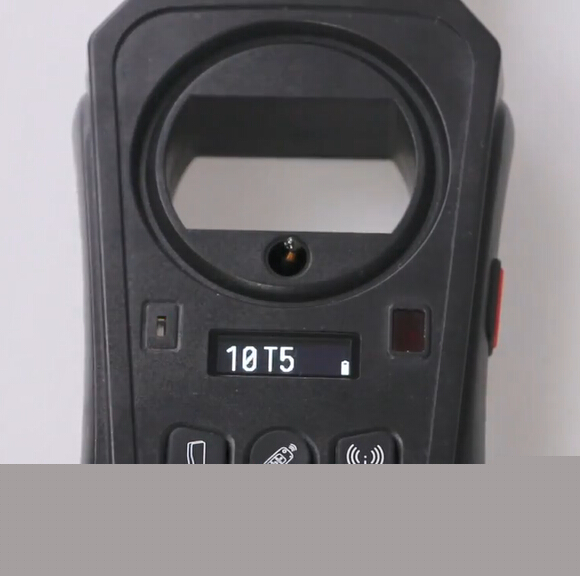 KEYDIY KD-X2 10T5 chip identification